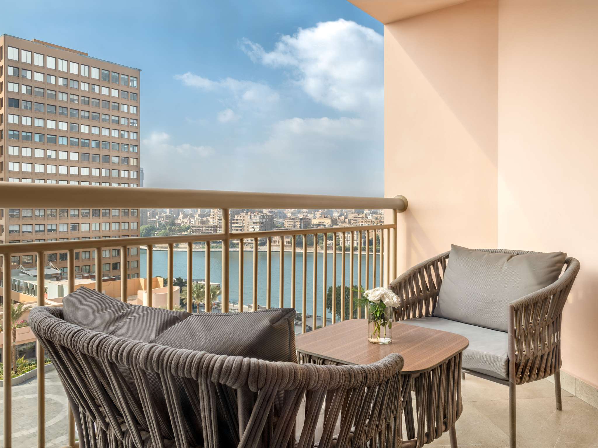 ‏‫سوفيتيل كايرو داون تاون النيل