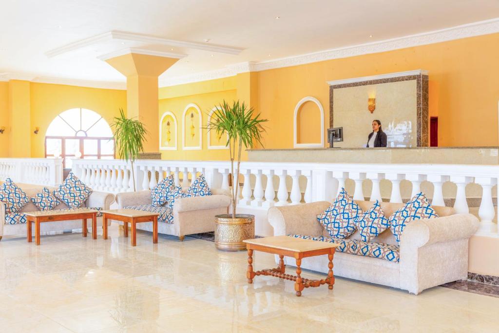 Protels Beach Club & SPA